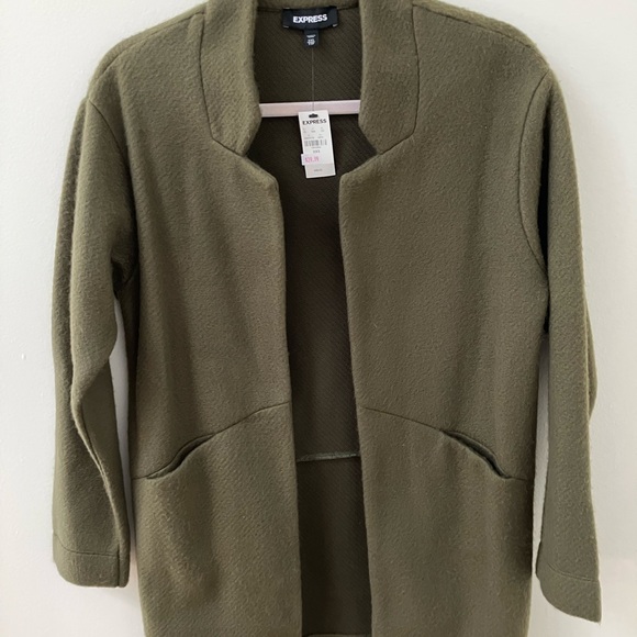 Express Coat - Picture 2 of 5